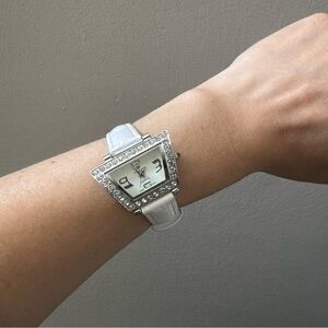 ANDRE FRANCOIS Vintage Unique Design New Straps & New Battery Watch